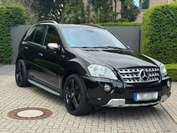 Braun Gebraucht 2009 Mercedes ML500 AMG SUV | 13.999 €