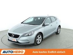 Grau Gebraucht 2018 Volvo V40 Kinetic Kombi | 15.550 € (Fairer Preis)