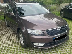 Braun Gebraucht 2015 Skoda Octavia Kombi | 11.900 € (Etwas zu teuer)