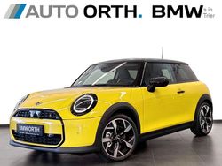Sunny side yellow Gebraucht 2025 Mini Cooper S Kleinwagen | 31.800 € (Etwas zu teuer)