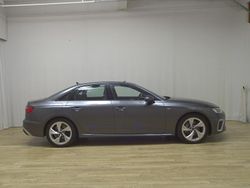 Grau Gebraucht 2021 Audi A4 S-Line Limousine | 25.980 € (Guter Preis)