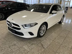Polarweiss unilack Gebraucht 2023 Mercedes A200 Limousine | 25.984 € (Guter Preis)