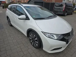 Weiß Gebraucht 2015 Honda Civic Comfort Kombi | 5.800 € (Fairer Preis)