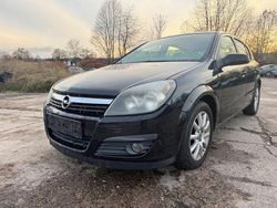 Schwarz Gebraucht 2005 Opel Astra Edition Limousine | 1.999 € (Fairer Preis)