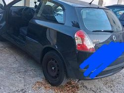Schwarz Gebraucht 2004 Fiat Stilo Kleinwagen | 1.500 €