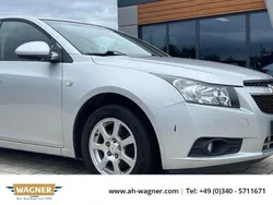Silber (metallic) Gebraucht 2013 Chevrolet Cruze LT Limousine | 3.399 € (Fairer Preis)