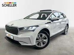 Weiß Gebraucht 2022 Skoda Enyaq iV Loft SUV | 29.700 € (Fairer Preis)