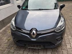 Grau Gebraucht 2018 Renault Clio IV LIMITED Kleinwagen | 8.800 € (Guter Preis)