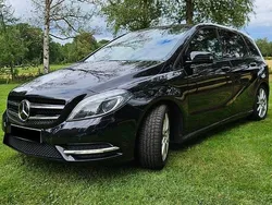 Schwarz Gebraucht 2013 Mercedes B180 Sport Van / Kleinbus | 9.990 € (Guter Preis)