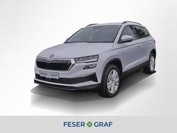 Moon weiss perleffekt Neu 2025 Skoda Karoq Selection SUV | 36.880 € (Fairer Preis)