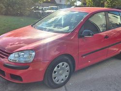 Rot Gebraucht 2004 VW Golf V Trendline Limousine | 1.399 € (Guter Preis)
