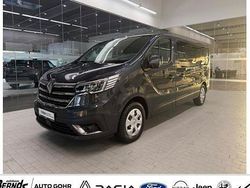 Grau Gebraucht 2022 Renault Trafic Life Van / Kleinbus | 33.330 € (Fairer Preis)