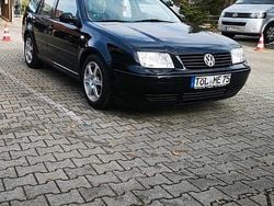 Blau Gebraucht 2001 VW Bora Kombi | 2.700 € (Fairer Preis)