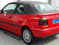 Rot Gebraucht 1995 VW Golf Cabriolet Cabrio | 9.000 €