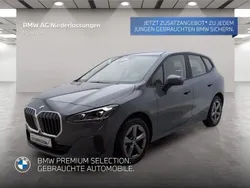 Grau Gebraucht 2024 BMW 220 Active Tourer Luxury Line Van / Kleinbus | 32.507 € (Fairer Preis)