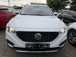 Weiß Gebraucht 2021 MG ZS Luxury Limousine | 12.495 € (Guter Preis)