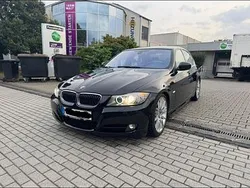 Schwarz Gebraucht 2009 BMW 330 Limousine | 14.500 € (Teuer)