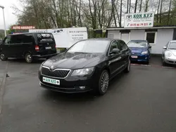 Schwarz Gebraucht 2014 Skoda Superb LAURIN & KLEMENT Limousine | 10.500 € (Fairer Preis)