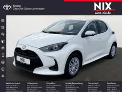 Weiß Neu 2025 Toyota Yaris Hybrid Comfort Limousine | 23.900 € (Guter Preis)