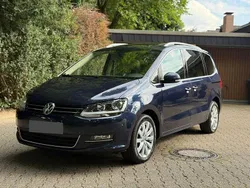 Blau Gebraucht 2014 VW Sharan Highline Van / Kleinbus | 14.990 € (Guter Preis)