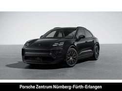 Tiefschwarzmetallic Gebraucht 2025 Porsche Macan SUV | 108.990 €