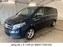 Blau Gebraucht 2022 Mercedes V300 Avantgarde Van / Kleinbus | 51.750 € (Superpreis)