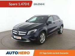 Blau Gebraucht 2016 Mercedes GLA200 Urban SUV | 18.780 € (Fairer Preis)