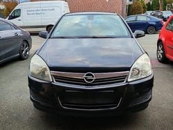 Schwarz Gebraucht 2007 Opel Astra Kleinwagen | 1.800 € (Fairer Preis)