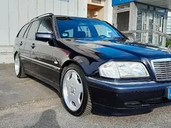 Blau Gebraucht 2000 Mercedes C200 Elegance Limousine | 6.390 €