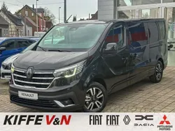 Tenebroschwarz Neu 2024 Renault Trafic Van | 63.990 €