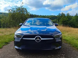 Schwarz Gebraucht 2020 Mercedes CLA200 Shooting Brake Kombi | 20.500 € (Fairer Preis)