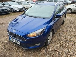 Blau Gebraucht 2016 Ford Focus Titanium Kombi | 4.970 € (Superpreis)