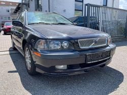 Violet Gebraucht 2001 Volvo V40 Comfort Kombi | 999 € (Guter Preis)