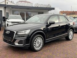 Grau Gebraucht 2017 Audi Q2 Comfort SUV | 19.900 €