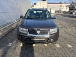 Braun Gebraucht 2012 Suzuki Grand Vitara SUV | 10.499 € (Fairer Preis)