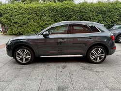 Grau Gebraucht 2017 Audi Q5 Sport SUV | 22.980 € (Etwas zu teuer)