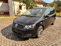 Schwarz Gebraucht 2019 VW Sharan Highline Van / Kleinbus | 17.399 € (Fairer Preis)