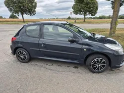 Grau Gebraucht 2009 Peugeot 206+ Kleinwagen | 1.800 € (Fairer Preis)