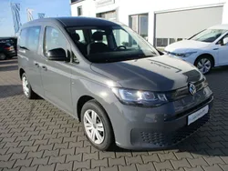 Grau Gebraucht 2024 VW Caddy Basis Van / Kleinbus | 29.600 € (Fairer Preis)