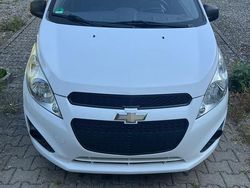 Weiß Gebraucht 2013 Chevrolet Spark Kleinwagen | 1.800 €