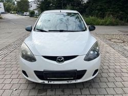 Weiß Gebraucht 2008 Mazda 2 Impuls Limousine | 550 € (Superpreis)