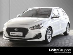 Weiß Gebraucht 2019 Hyundai i30 Select Limousine | 13.480 € (Fairer Preis)