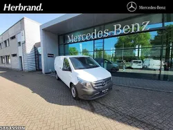 Andere Gebraucht 2023 Mercedes Vito Van / Kleinbus | 35.581 € (Fairer Preis)