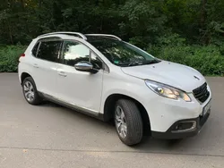 Weiß Gebraucht 2014 Peugeot 2008 Allure SUV | 7.400 € (Fairer Preis)