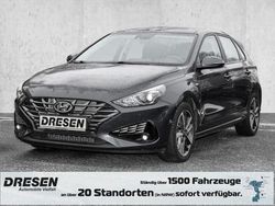 Grau Gebraucht 2022 Hyundai i30 Trend Limousine | 18.950 € (Fairer Preis)