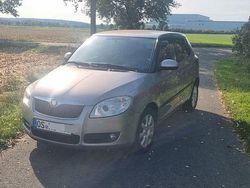 Beige Gebraucht 2010 Skoda Fabia Cool Edition Kleinwagen | 1.299 € (Guter Preis)