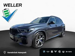 Arktikgrau (grau) Gebraucht 2022 BMW X5 Comfort Edition SUV | 59.850 € (Fairer Preis)