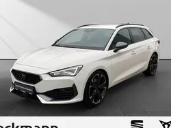 Weiss Gebraucht 2023 Cupra Leon VZ Kombi | 32.990 € (Guter Preis)