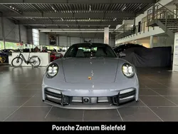 Grau Neu 2025 Porsche 911 Carrera Coupé | 174.448 €