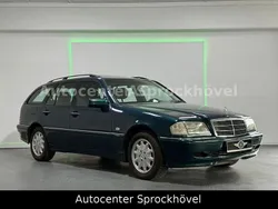 Grün Gebraucht 1997 Mercedes C250 Elegance Kombi | 8.699 € (Fairer Preis)